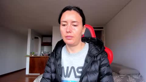Snapshot of zoe_jeane_beker chatting on October 26, 8:41 pm ZOE online show from October 26, 8:41 pm