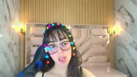 Zoe  online show from October 14, 3:20 am