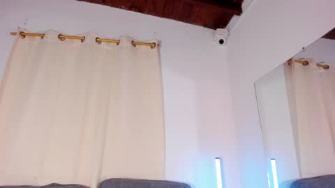 Zoe online show from March 12, 12:09 am