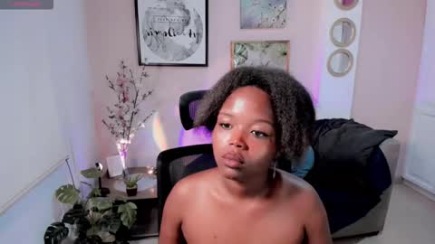 zoe_salddana online show from February 28, 5:39 pm