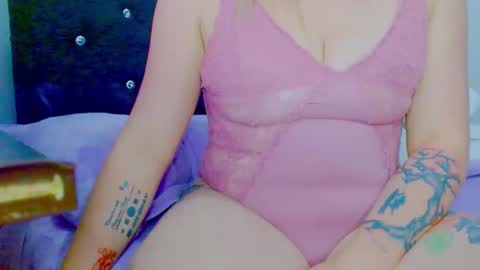 ZOE online show from October 25, 1:06 am