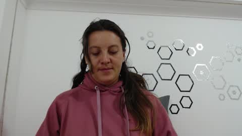 Carolina online show from December 16, 10:05 pm