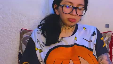 zoee jhonnyy online show from July 17, 9:22 am