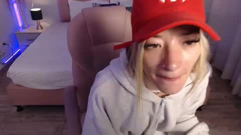 zoe online show from March 23, 3:44 am