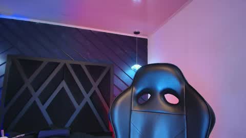 Zoe 3 online show from April 10, 6:12 pm