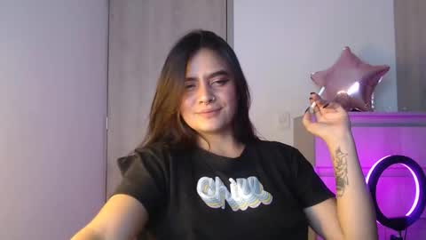 Zoee online show from January 17, 11:24 pm