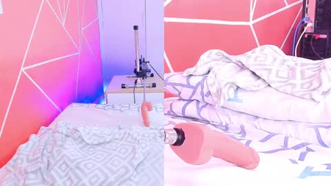    online show from March 3, 2:06 pm