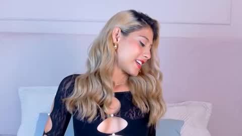 Zoe online show from October 20, 11:15 am