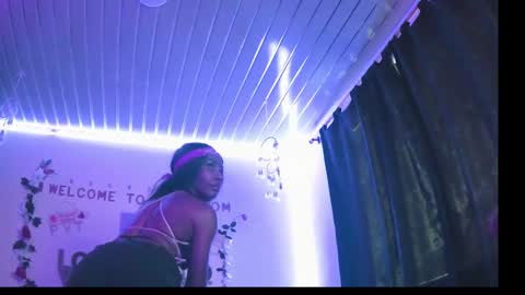 zoejackson723294 online show from November 9, 4:43 pm