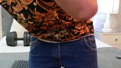 Zoe Krug online show from November 13, 11:57 am