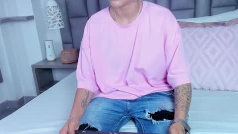 Zoe Krug online show from February 14, 5:48 pm