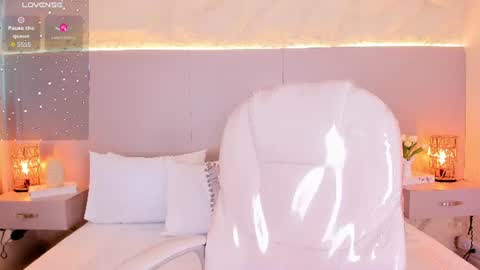 Zoe online show from June 24, 3:35 am