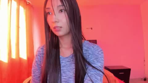 Zoey online show from February 28, 9:30 pm