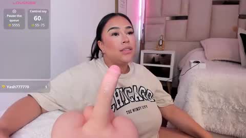 zoey thommpson online show from November 5, 8:44 pm