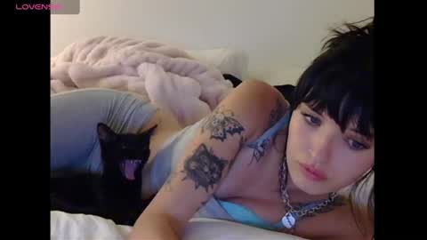 zoeyyb666 online show from July 29, 7:52 am