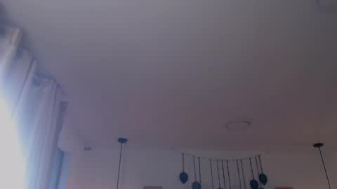 CALL ME    Z O H E T  online show from December 5, 9:01 pm