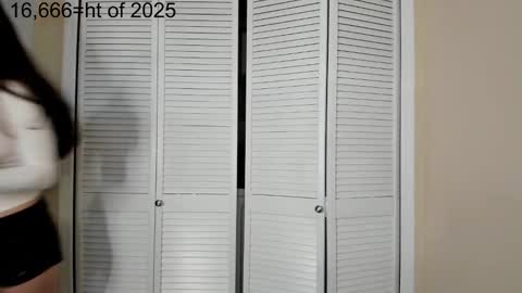 Zoie online show from December 21, 8:04 pm