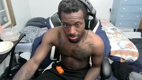 zoneingout online show from February 27, 1:41 am