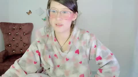 Alicie online show from December 21, 12:00 pm