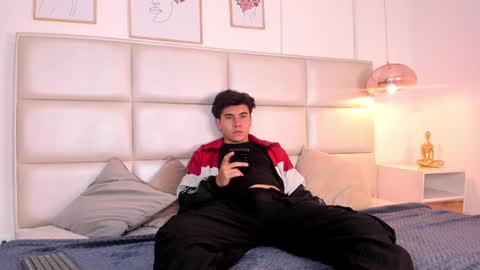 Zuky  Yakihiro online show from March 5, 6:01 pm