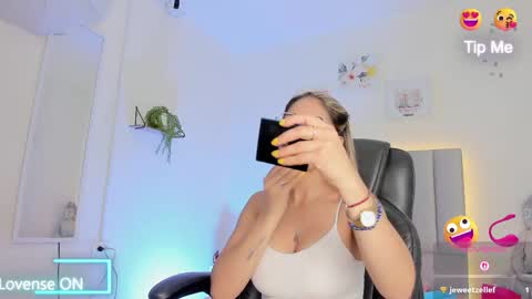 Zulay  online show from March 18, 7:31 pm