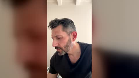 zulloking online show from April 21, 3:52 pm