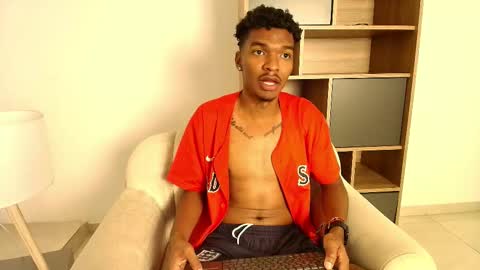Snapshot of zuluflame chatting on October 18, 10:58 pm Marcelo Torres online show from October 18, 10:58 pm