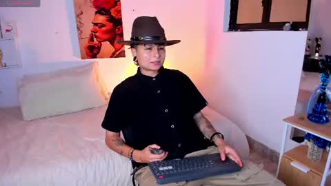 Zury Ramirez online show from June 16, 4:49 am