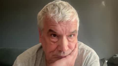 zwickauer1969 online show from October 1, 12:59 pm