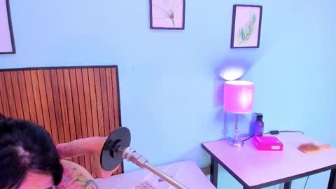 ZYLE online show from October 30, 12:50 pm