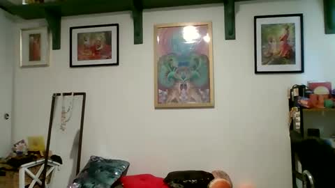 Snapshot of zyracloudplays chatting on October 28, 9:16 pm Zyra Cloud online show from October 28, 9:16 pm